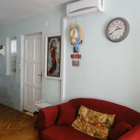 Adriatica Apartman *