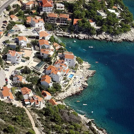 Adriatica * Primošten